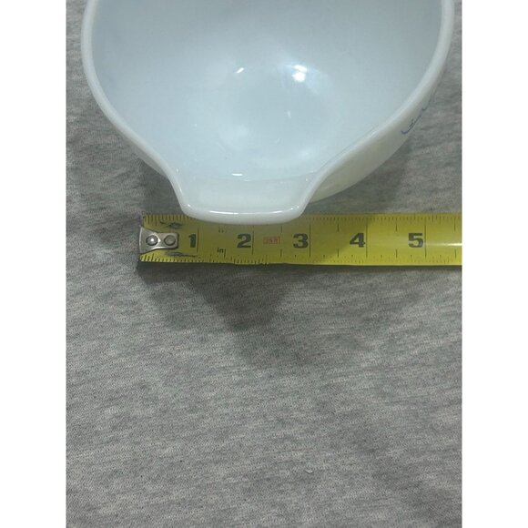 Vintage Pyrex 1 1/2 Pint Blue Snowflake Garland Mixing Bowl - Picture 6 of 7